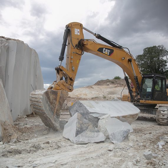 pedreira-grey-chibia07